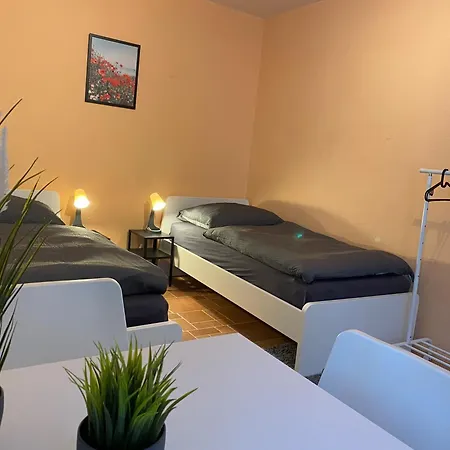 Geraeumige Monteurwohnung Apartament